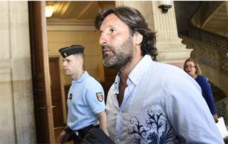 Arnaud Mimran lors de son arrivée au palais de justice de Paris, le 7 juillet 2016, dans le cadre du procès de l’arnaque à la taxe carbone. BERTRAND GUAY/AFP